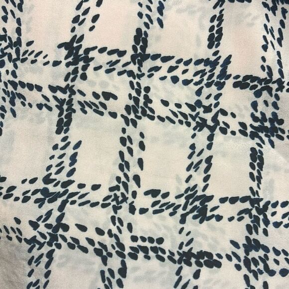 Karl Lagerfeld Paris Printed Button Front Blouse XL - Picture 3 of 9